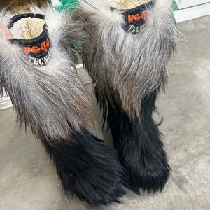 Stylish Black and Gray Cat Paw Boots
